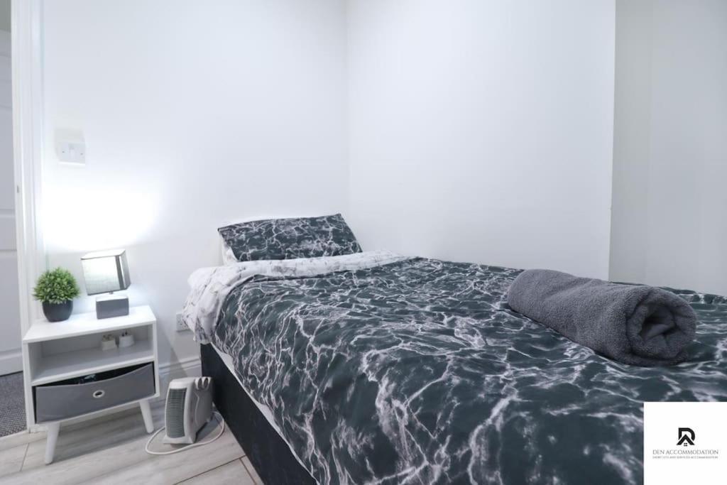 Den Accommodation & Short Lets Greenwich London - 3 Bed House المظهر الخارجي الصورة